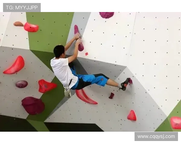 西安攀岩队战术分析：深入解读其盯防打法的技巧与策略