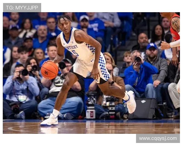 伊曼纽尔奎克利的崛起之路:从新秀到球队核心的精彩历程 伊曼纽尔奎克利的崛起之路:从新秀到球队核心的精彩历程