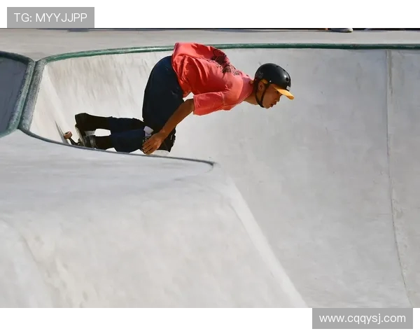 重庆极限运动队在滑板精英赛中的速度表现分析与点评