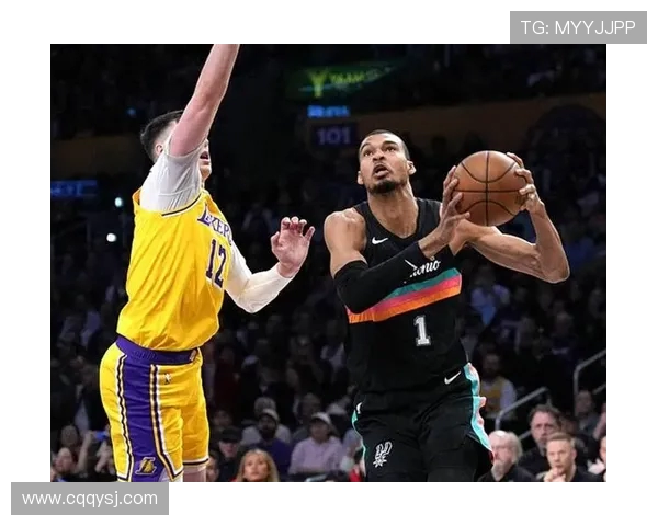 马刺与湖人激战正酣直播盛况尽在眼前不容错过 马刺与湖人激战正酣直播盛况尽在眼前不容错过