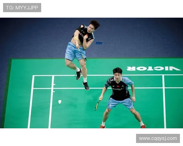 广州羽毛球队与南京羽毛球队赛后复盘团队协作的成功与不足分析